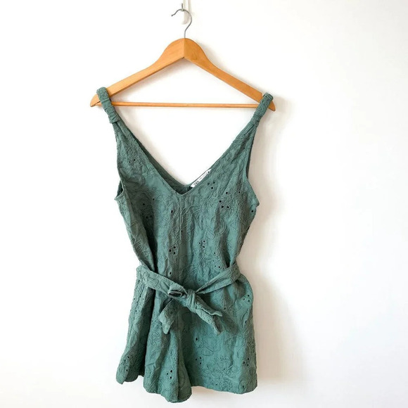 Zara Green Lace Jumpsuit - Picture 5 of 9